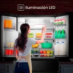 Iluminación LED en el interior del refrigerador Hisense BCD-490.