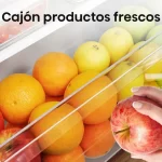 Cajón de productos frescos de la nevera Hisense 179L BC179R/HC1, diseñado para conservar frutas y verduras en óptimas condiciones.