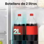 Botellero de 2 litros en la nevera Hisense 179L BC179R/HC1, ideal para almacenar bebidas de gran tamaño.