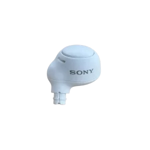 Repuesto de audífono derecho Sony original WF-C500 en color blanco, diseñado para restaurar la calidad de sonido y funcionalidad.