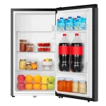 Interior de la nevera Hisense Minibar BC-93A con estantes organizados